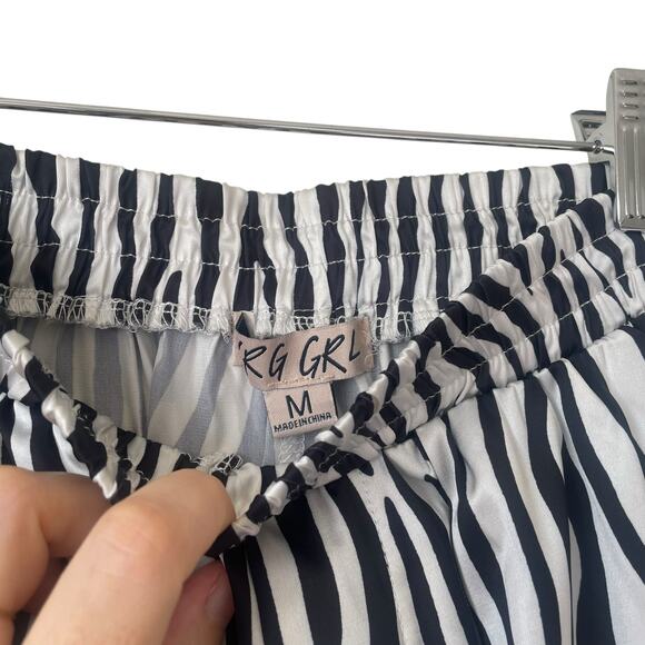 VRG GRL Animal Print Zebra Silky Pajama Set Shirt and Pants Wide Leg SIZE M - Picture 12 of 12